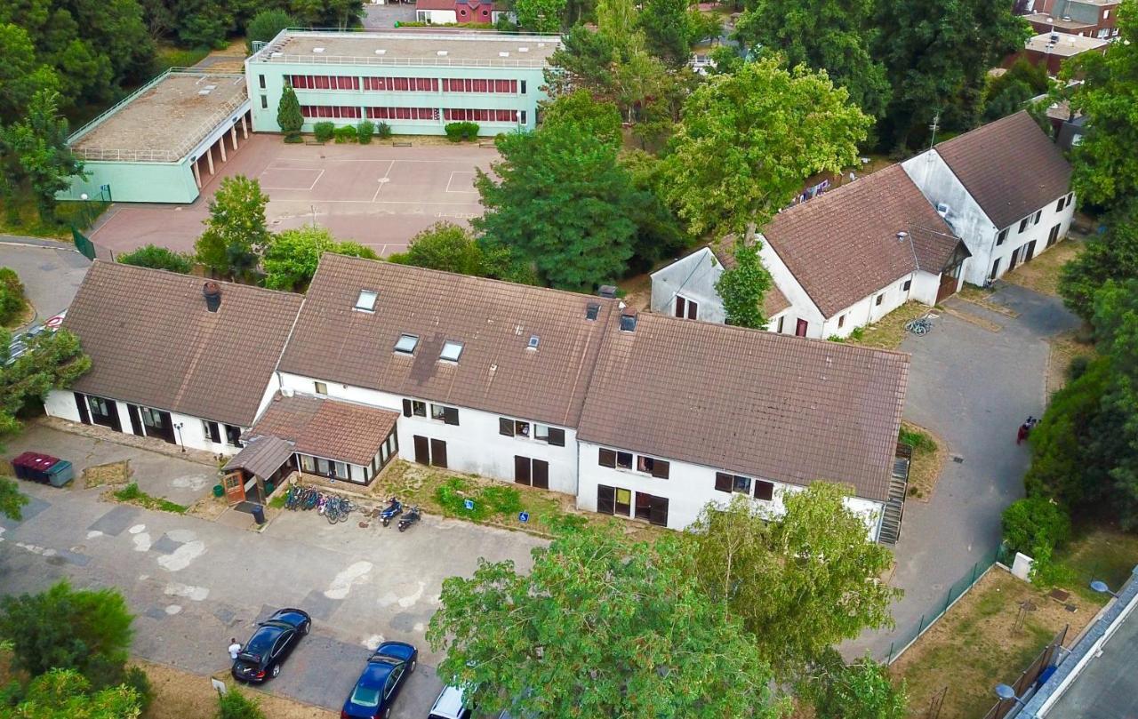 Hotel Pincevent La Queue-en-Brie Exteriör bild